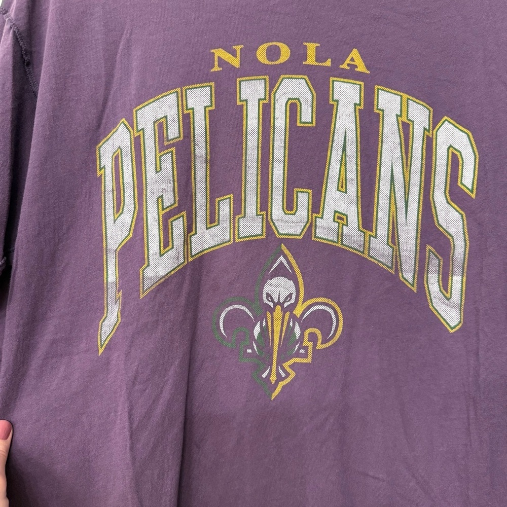 New Orleans Pelicans Gorpcore Athleisure Sporty Retro Gameday Chic Shirt- Small - Picture 2 of 8